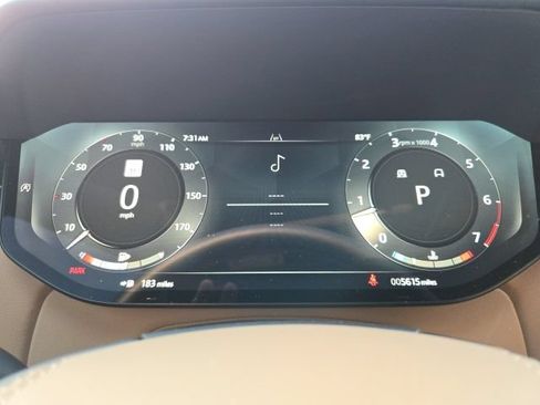 Used 2025 Land Rover Range Rover SE AWD/4WD image 15