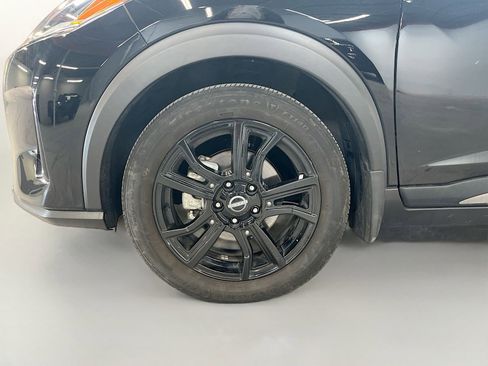 Used 2024 Nissan Kicks SR w/ SR Premium Package image 30