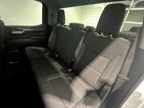 Used 2025 Chevrolet Silverado 1500 LT image 23