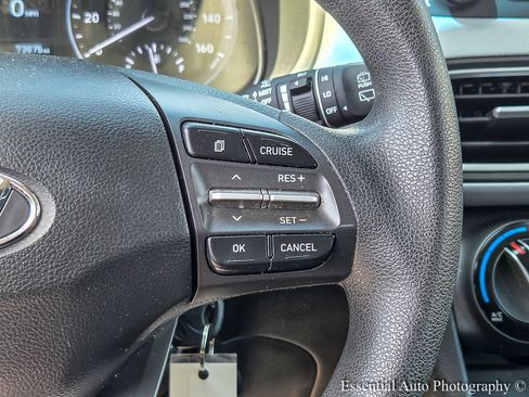 Used 2021 Hyundai Kona SE image 18