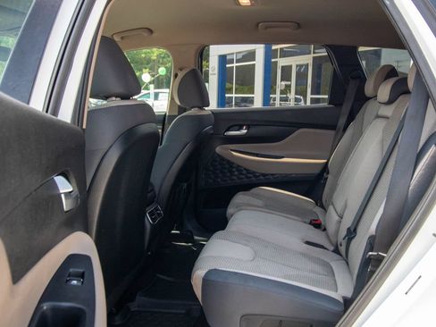 Used 2023 Hyundai Santa Fe SE FWD image 8