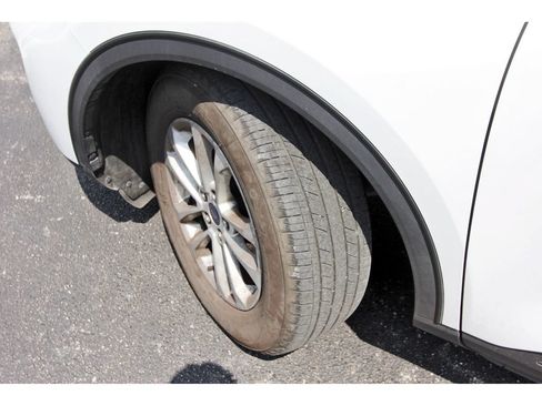 Used 2022 Ford Escape S FWD image 32