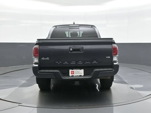 Certified 2022 Toyota Tacoma Limited AWD/4WD image 6