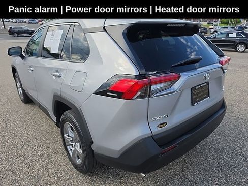 Used 2022 Toyota RAV4 XLE w/ Convenience Package AWD/4WD image 5