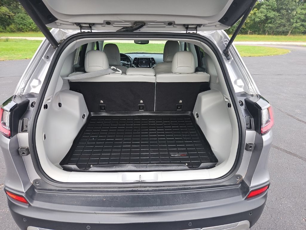 Used 2019 Jeep Cherokee Limited w/ Technology Group AWD/4WD image 26