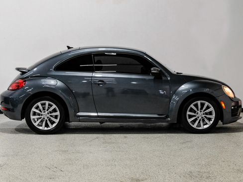 Used 2018 Volkswagen Beetle 2.0T S FWD image 5