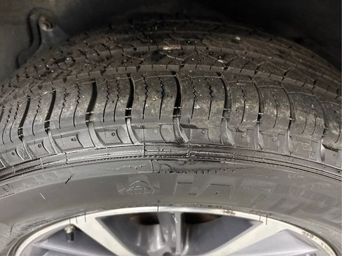 Used 2018 Toyota Highlander XLE image 33