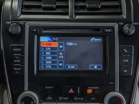 Used 2012 Toyota Camry LE image 16