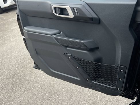 New 2025 Ford Bronco Big Bend w/ Black Diamond Package image 15