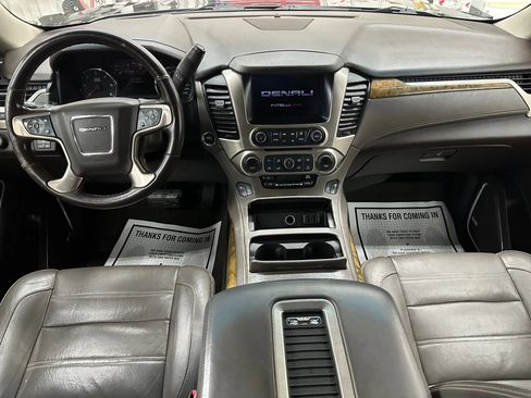 Used 2017 GMC Yukon XL Denali w/ Open Road Package image 9
