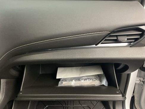 Certified 2023 Chevrolet Traverse LT w/ LT Premium Package image 29