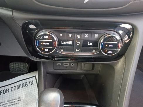 Used 2022 Buick Encore GX Select FWD image 4