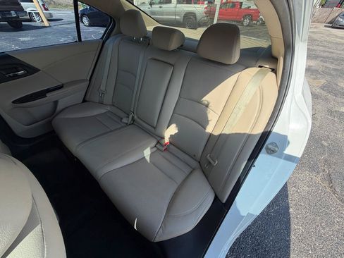 Used 2015 Honda Accord EX-L image 12