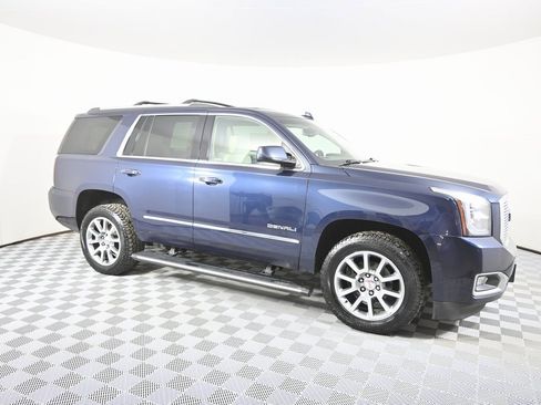Used 2017 GMC Yukon Denali image 8