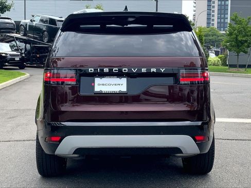 New 2026 Land Rover Discovery Limited Edition AWD/4WD image 4