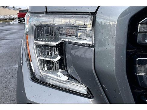 Used 2022 GMC Sierra 1500 AT4 w/ AT4 Premium Package image 21