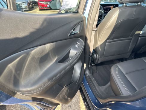 Used 2024 Buick Encore GX Sport Touring w/ Experience Buick Package image 21