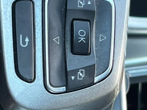 Used 2014 Volkswagen Beetle TDI FWD image 33