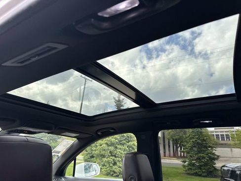 Used 2020 Cadillac XT6 Premium Luxury FWD image 13