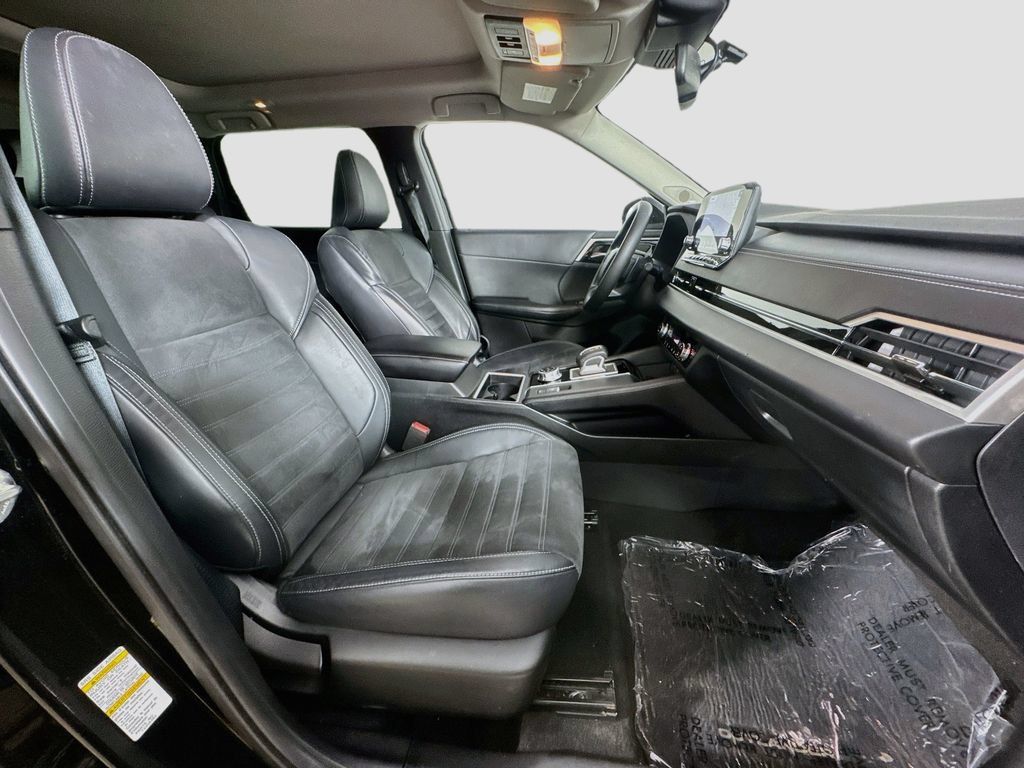 Used 2022 Mitsubishi Outlander SE AWD/4WD image 37