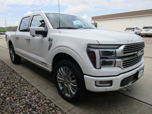Used 2024 Ford F150 Platinum w/ Equipment Group 703A Plus image 3
