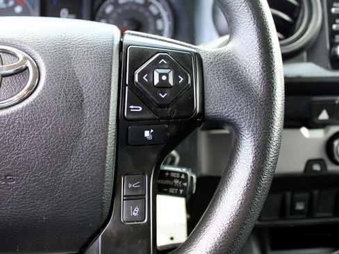 Used 2022 Toyota Tacoma SR image 24
