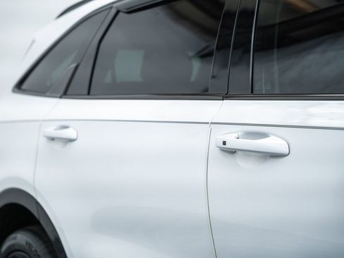 Used 2022 Kia Sorento SX AWD/4WD image 17