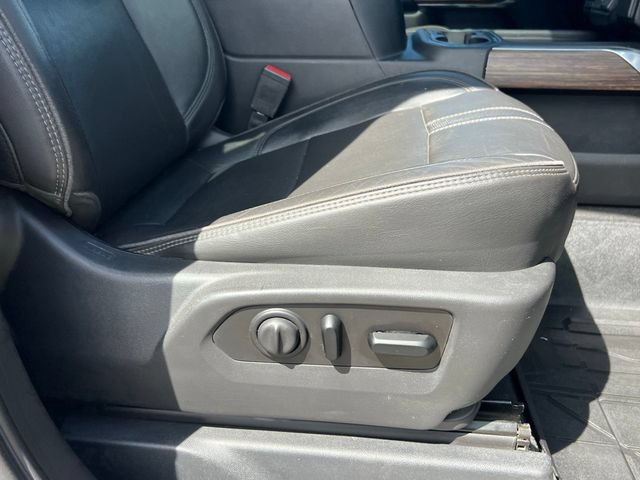Used 2020 Chevrolet Silverado 2500 High Country w/ Technology Package AWD/4WD image 19