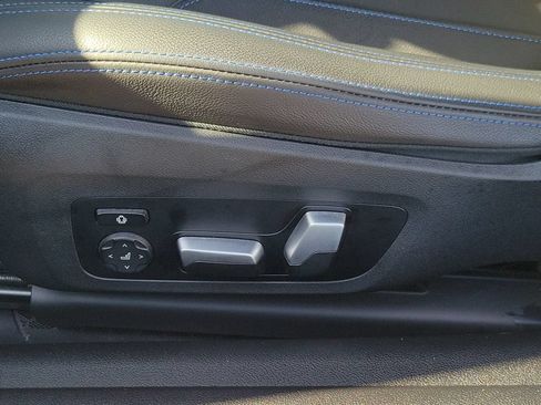 Used 2022 BMW M440i Convertible w/ Premium Package RWD image 18
