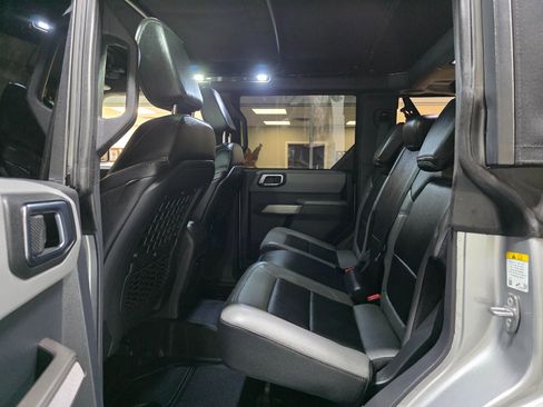 Used 2022 Ford Bronco Black Diamond image 31