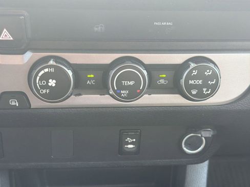Used 2019 Toyota Tacoma SR w/ SR Convenience Package RWD image 20
