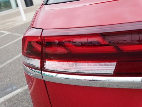 Certified 2025 Volkswagen Atlas Cross Sport SEL Premium R-Line image 17