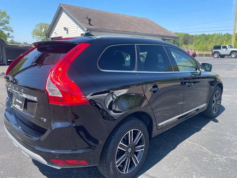 Used 2017 Volvo XC60 T5 Dynamic w/ Preferred Option Package image 6