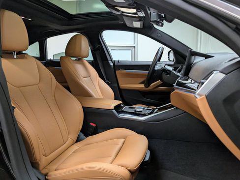 Used 2024 BMW i4 eDrive35 w/ Premium Package image 24