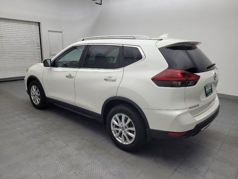 Used 2018 Nissan Rogue SV FWD image 3
