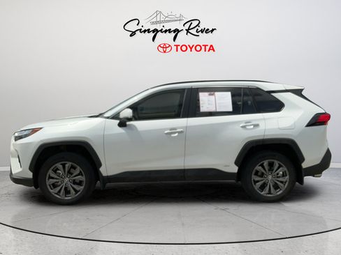 Used 2025 Toyota RAV4 Limited w/ Advanced Technology Package AWD/4WD image 4