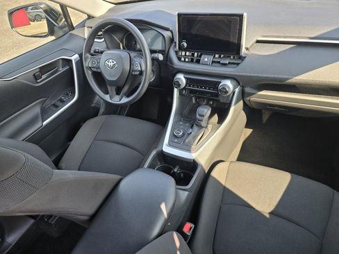 Certified 2025 Toyota RAV4 LE AWD/4WD image 21