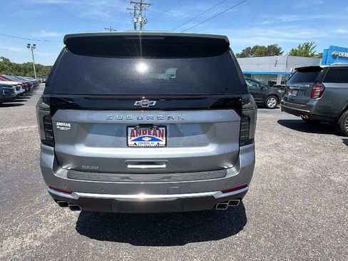 New 2026 Chevrolet Suburban High Country AWD/4WD image 6