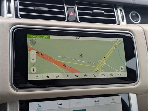 Used 2020 Land Rover Range Rover Long Wheelbase Autobiography image 14