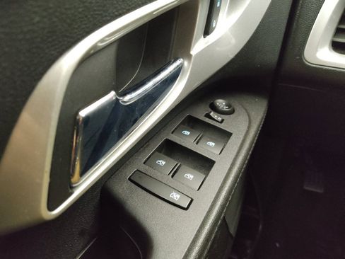 Used 2017 Chevrolet Equinox LS AWD/4WD image 27