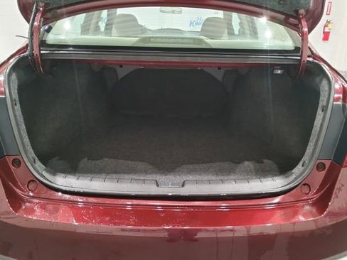 Used 2017 Honda Accord LX image 7