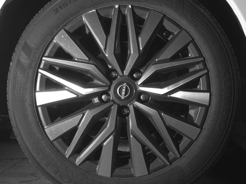 Used 2025 Nissan Altima 2.5 SV image 15