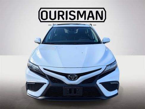 Certified 2023 Toyota Camry SE image 5