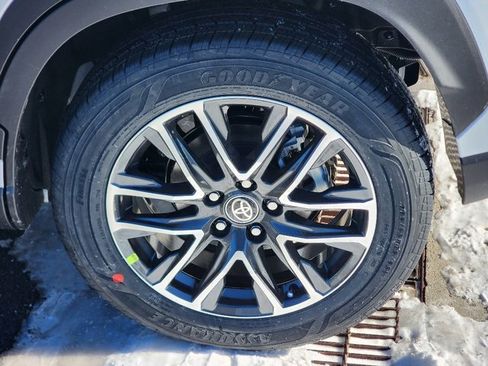 New 2026 Toyota Corolla Cross XLE image 6