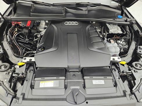Used 2023 Audi Q7 2.0T Premium AWD/4WD image 17