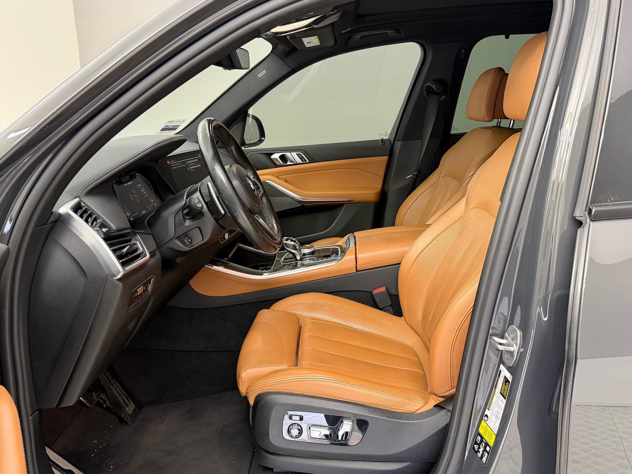 Used 2022 BMW X5 M50i w/ Executive Package AWD/4WD image 5