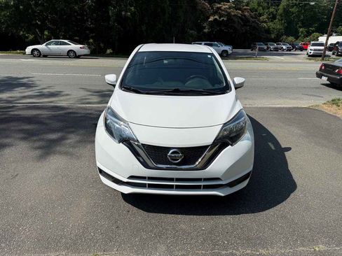 Used 2017 Nissan Versa Note SV FWD image 2