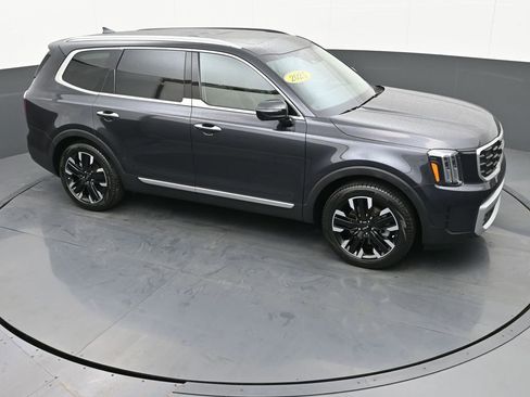 Used 2025 Kia Telluride SX w/ SX Captain's Chair Package image 31