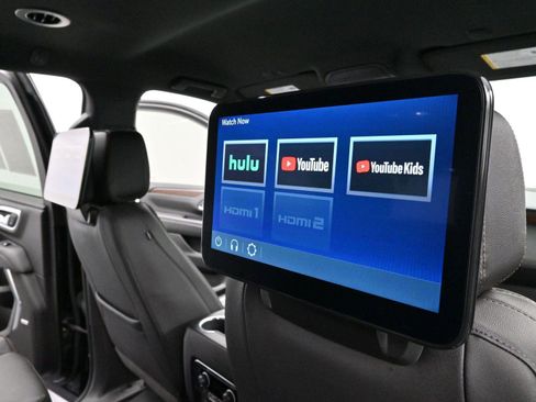 Used 2024 Chevrolet Tahoe High Country w/ Advanced Technology Package image 39