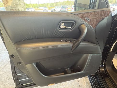 Used 2020 Nissan Armada SL w/ Premium Package AWD/4WD image 23
